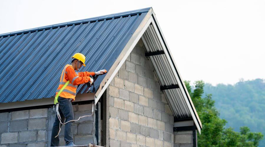 Expert top industrial roofings services in Mapleton, IA